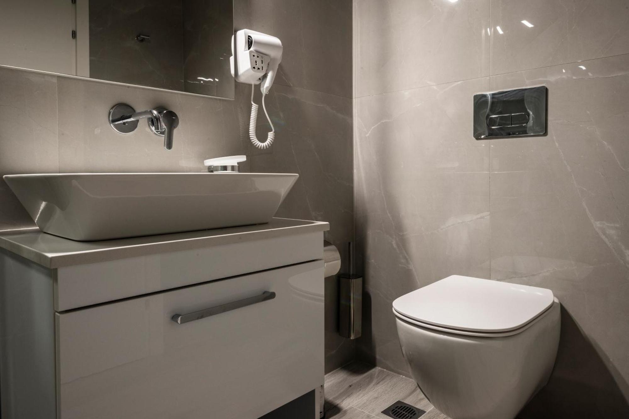 Ionio Rooms Himarë Eksteriør billede